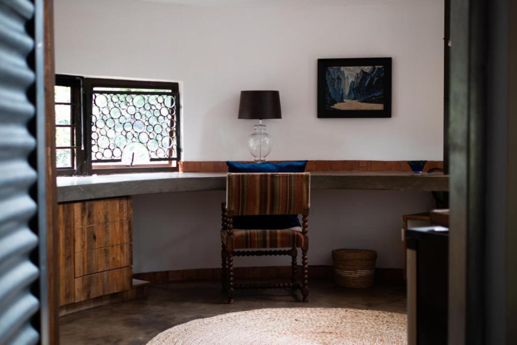 Bed and Breakfast Liedjiesbos Urban Olive Farm Блумфонтейн Экстерьер фото